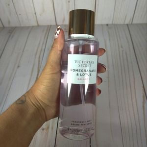 Victoria secret pomegranate and lotus balance Fragrance mist full size bottle